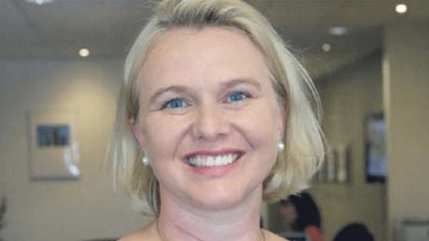 L'australienne Veronica Hilda Theriault condamné à 25 mois de prison pour usurpation de titre