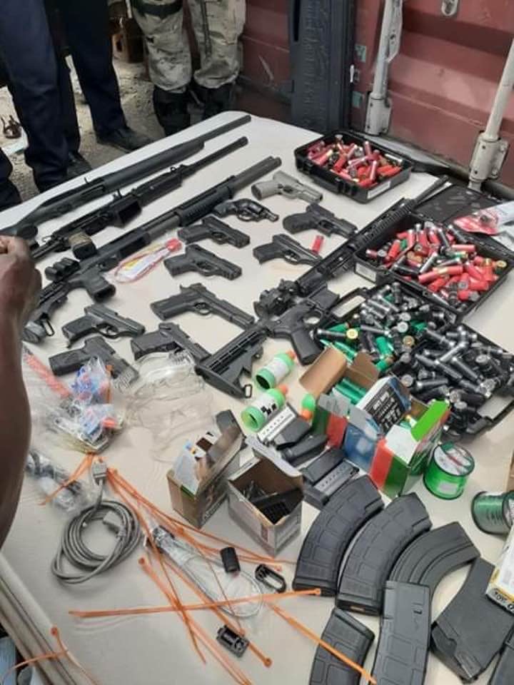 Une cargaison d'armes saisie par la PNH au Cap-Haïtien