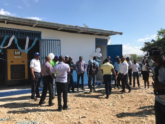 Inauguration d'une première pompe à eau à Canaan