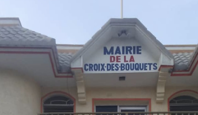 La mairie de la Croix-des-Bouquets saccagée par des partisans de Bob Arnel