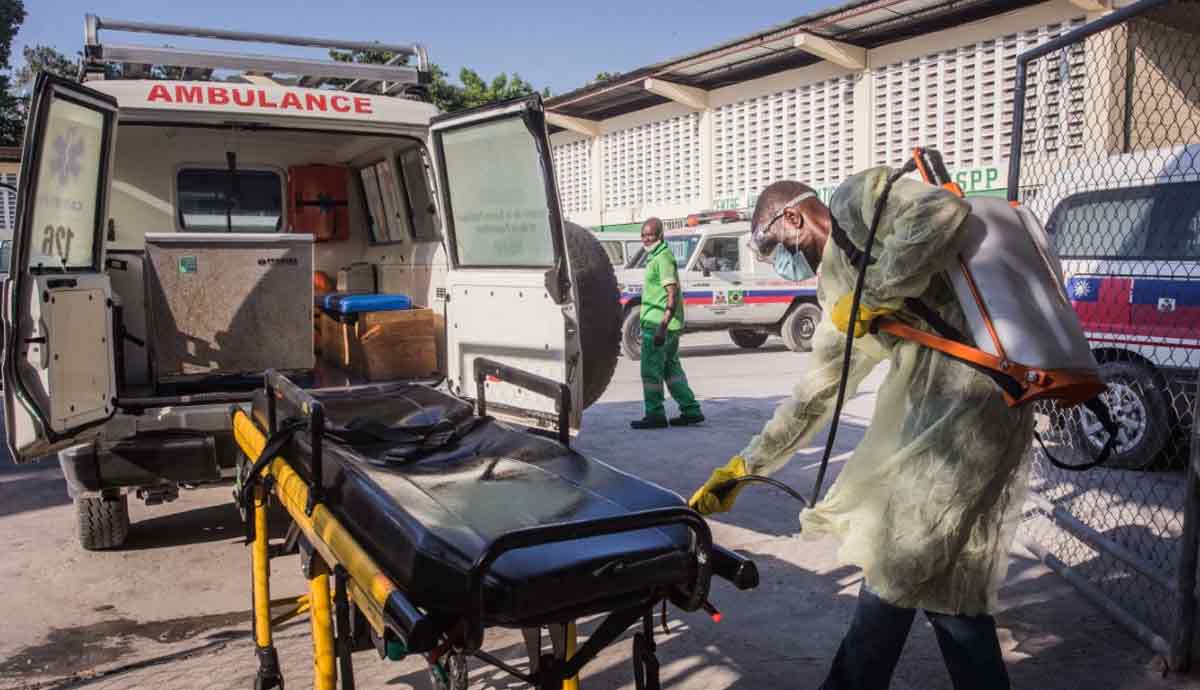 Sept employés du Centre Ambulancier National frappés par la COVID-19