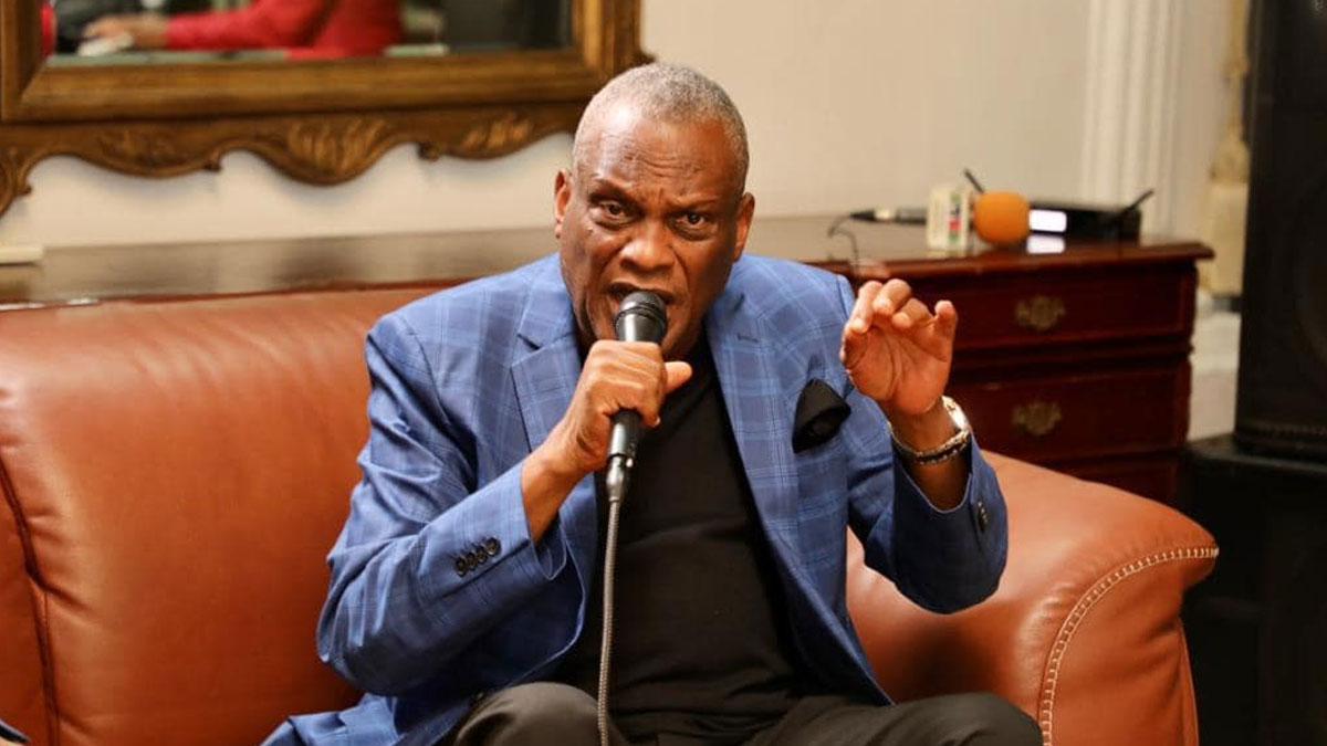 Jovenel Moïse promet de prendre en charge Roger M. Eugene dit Shoubou Jovenel Moïse promet de prendre en charge Roger M. Eugene dit Shoubou