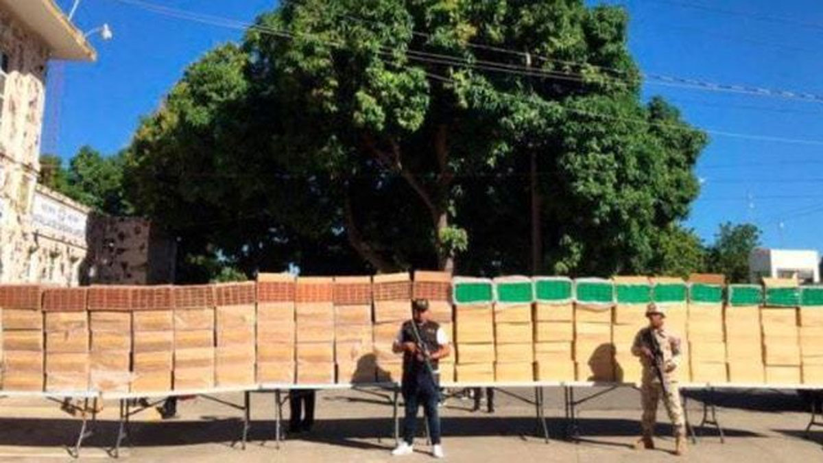 Saisie d’une importante cargaison de cigarettes illégales venant d'Haïti à Dajabón par le CESFRONT