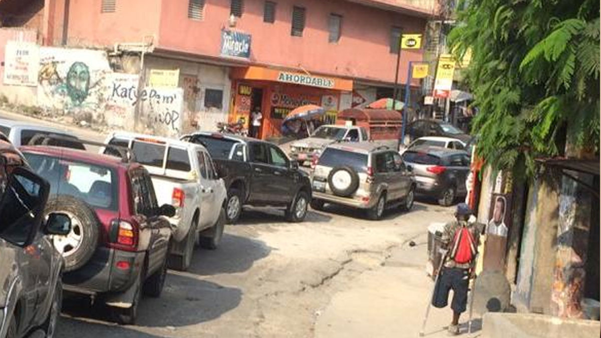 Embouteillage monstre dans la zone métropolitaine de Port-au-Prince