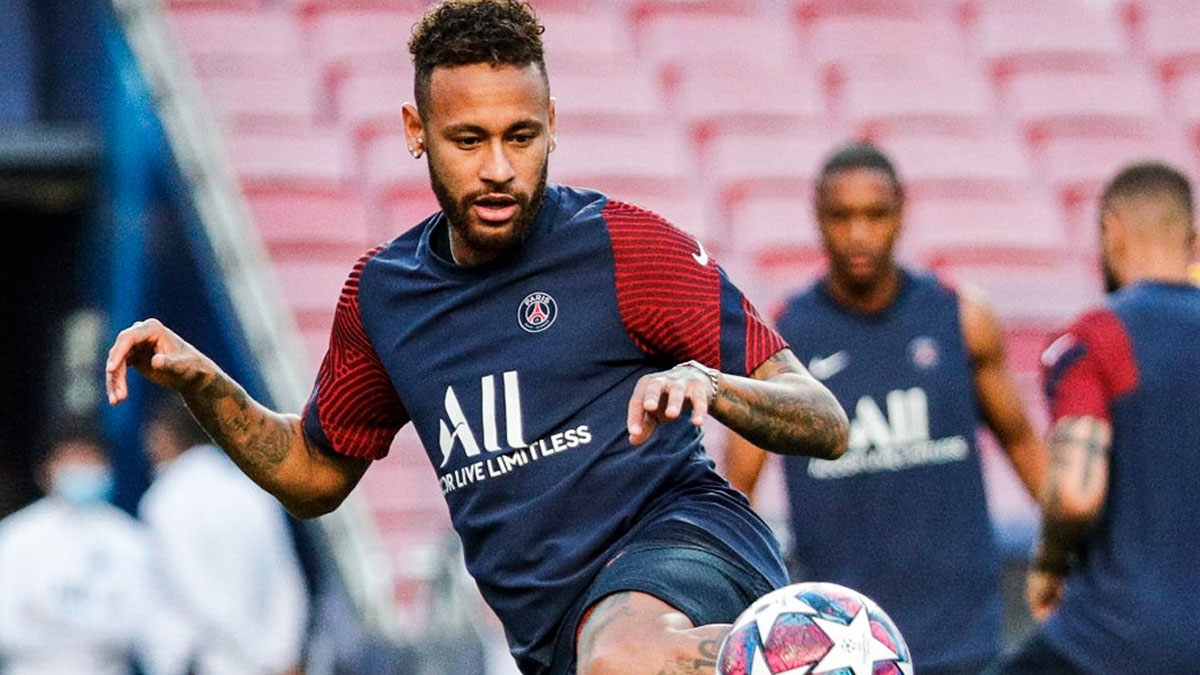 Neymar au Paris Saint-Germain jusqu'en 2027!