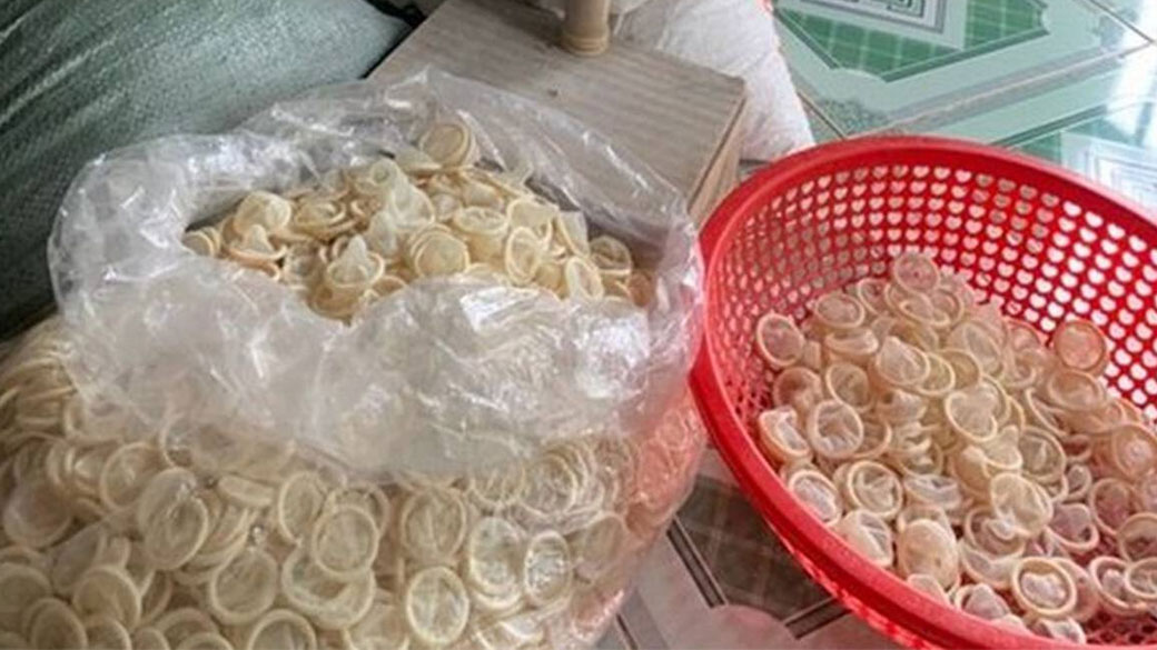 La police vietnamienne confisque 345 000 préservatifs usagés qui devaient être revendus
