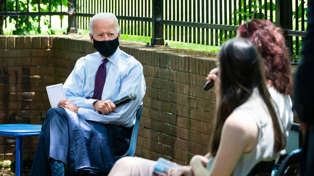 Joe Biden et sa femme testés négatifs à la Covid-19