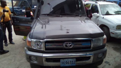Un véhicule "Service de l'Etat" de l'ancien sénateur du Sud'Est Dieupie Chérubin saisi par la police