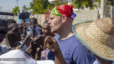 Danny Shaw, un professeur d’université de New York et ancien boxeur américain a marché contre la dictature en Haïti