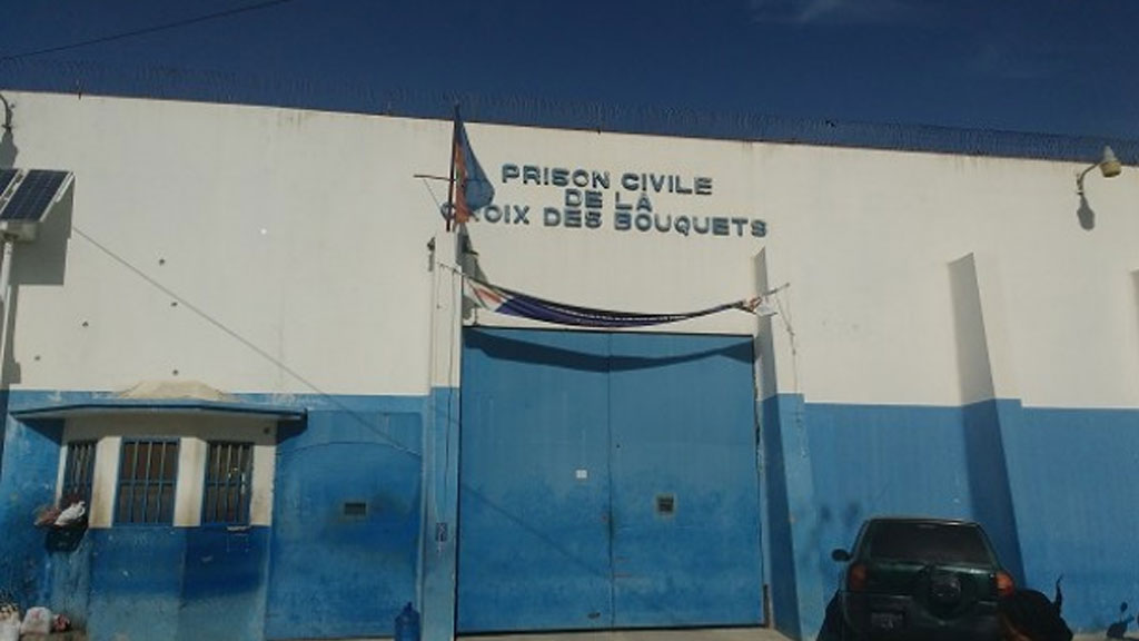 Tentative d'évasion à la prison de la Croix-des-Bouquets, 10 détenus tués, 4 policiers blessés, 6 armes à feu récupérées