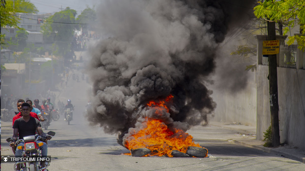 Mouvement de protestation à Petit-Goâve suite à l’enlèvement du CASEC Wilkens Dicette, à Delmas