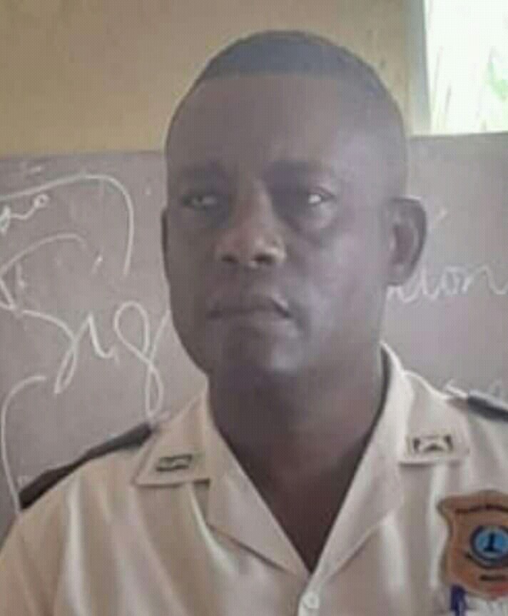 Wesly Joseph installé comme nouveau commissaire de police des Gonaïves