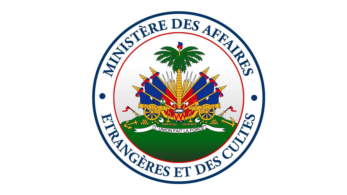 Dix jeunes en service extérieur pour "réorienter la diplomatie haïtienne"