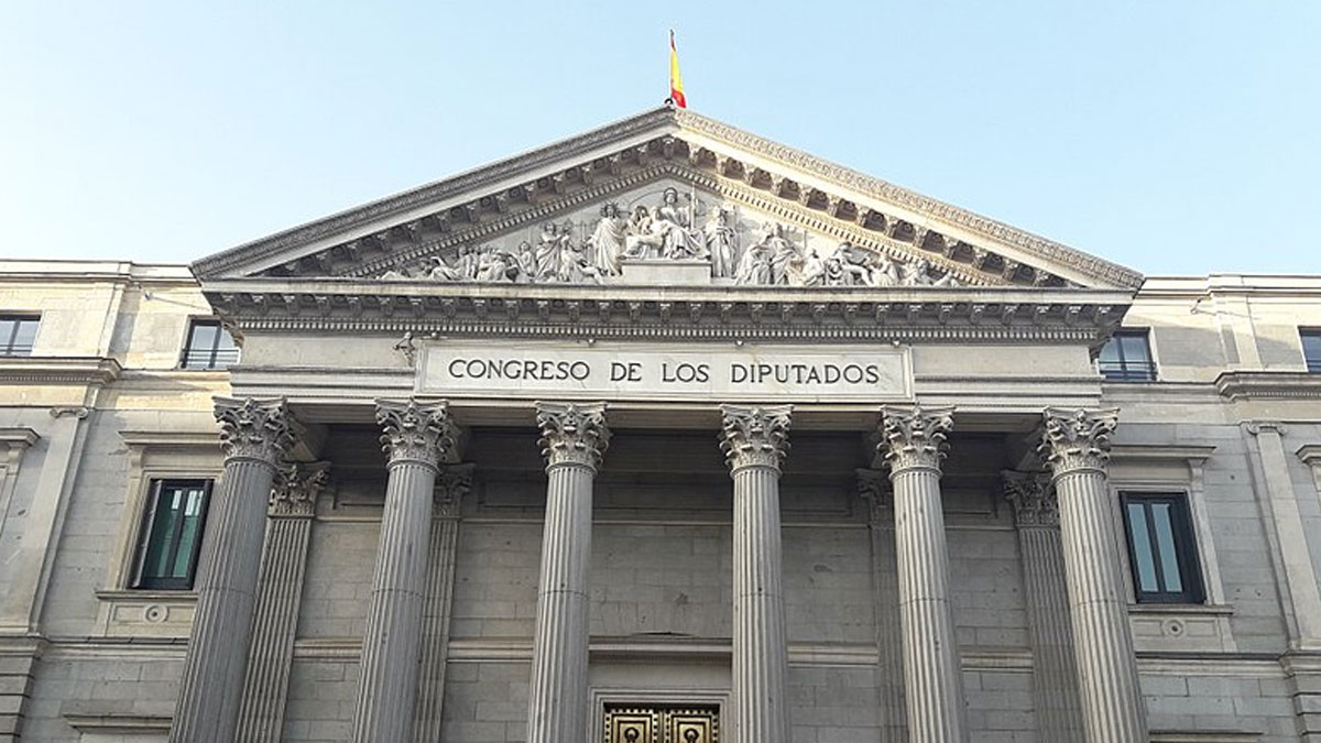 Le parlement espagnol adopte une loi qui autorise le suicide assisté