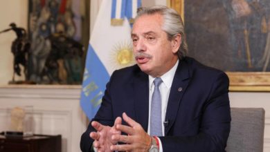 Le président argentin testé positif à la Covid-19 après avoir été vacciné à deux reprises