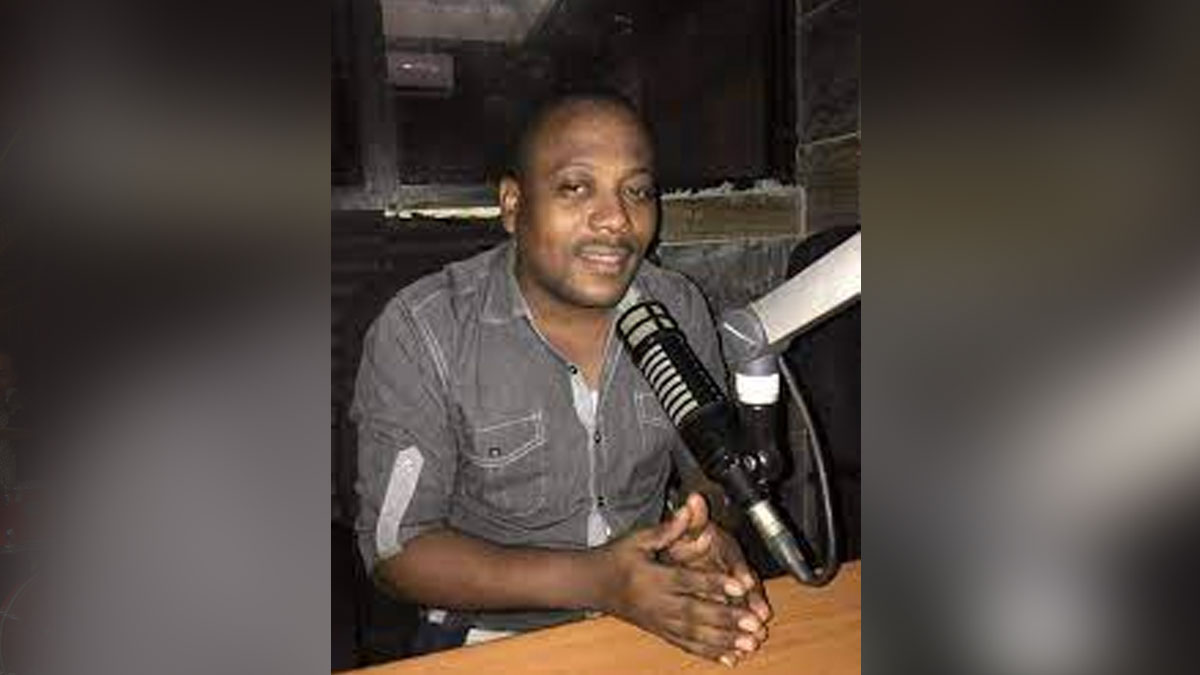 Dénel Sainton, officiellement journaliste de Caraïbes FM