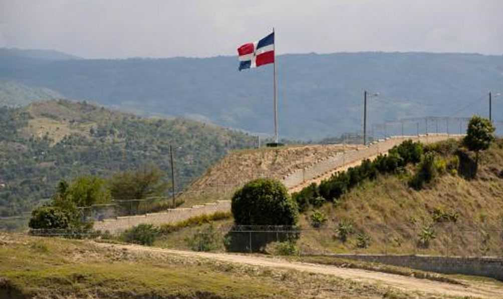 Immigration et Contrebande : La République Dominicaine construit une clôture à la frontière Immigration et Contrebande : La République Dominicaine construit une clôture à la frontière