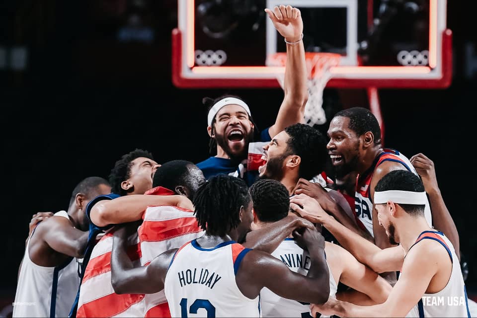 JO 2020 : Les USA battent la France en finale et remportent la médaille d’Or en basket