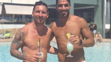 Lionel Messi poursuit ses vacances à Ibiza en compagnie de Luis Suarez