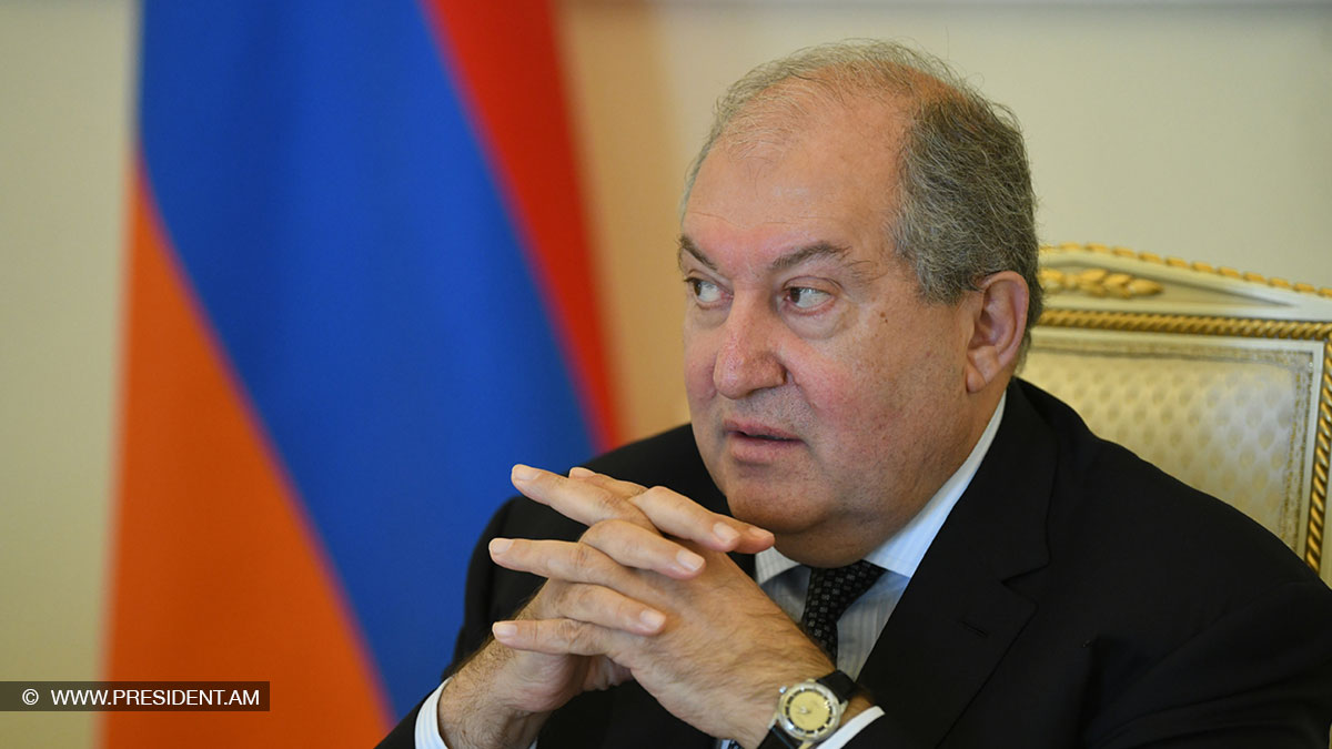 Démission du président arménien, Armen Sarkissian