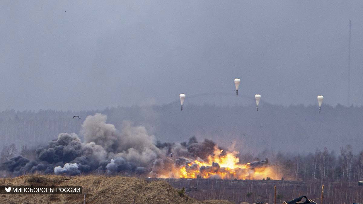 Une ville et une base militaire russes bombardées par l'armée ukrainienne