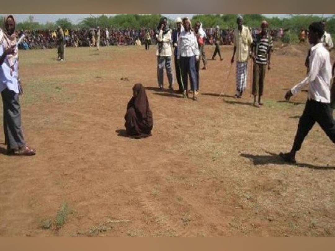 Soudan : Une femme condamnée à mort par lapidation pour adultère