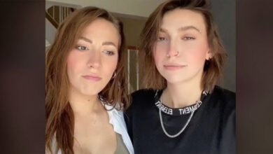 Un couple de lesbiennes continue son aventure après avoir découvert leur lien de parenté