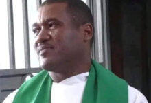 Père Frantz Cole, responsable de l'Église Épiscopale d'Haïti, retenu à la DCPJ après audition