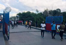 Crise haïtiano-dominicaine : des individus armés et cagoulés ont ouvert la barrière frontalière haïtienne à Ouanaminthe