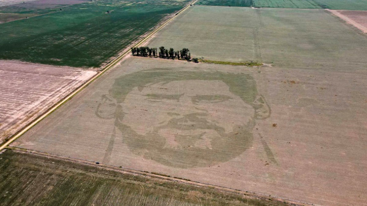 Une ferme agricole a dessiné le visage de Lionel Messi dans un champ de maïs !