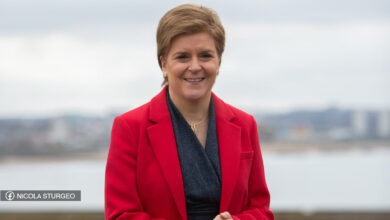 Se trouvant incapable de remplir sa fonction, la Première ministre écossaise démissionne