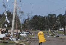 Au moins 25 morts des suites d'une douzaine de tornades au Mississippi, aux États-Unis