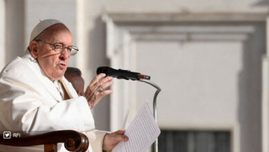 Le pape François avertit que la paix est plus que jamais menacée dans le monde