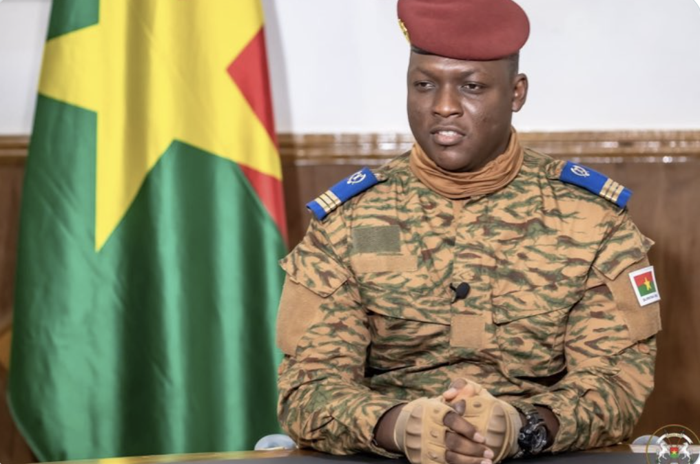 Burkina Faso autorise le déploiement de ses troupes au Niger