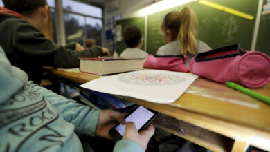 La Russie interdit aux étudiants d'utiliser le téléphone portable pendant les cours
