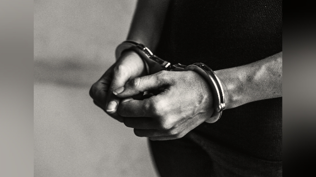 Arrestation de 4 policiers kényans, accusés de trafic d'êtres humains
